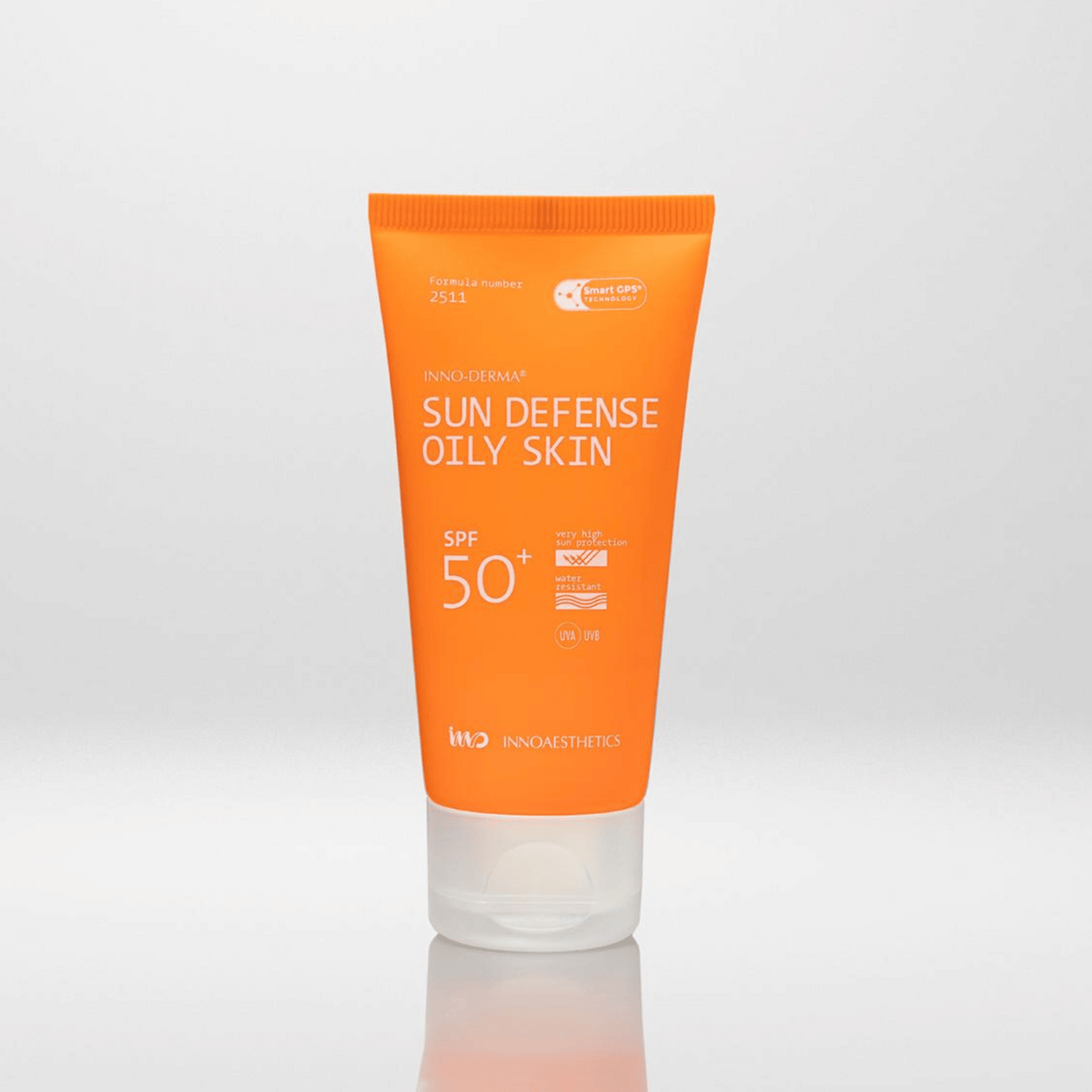 SUN DEFENSE OILY SKIN SPF50+ / Protector solar fluido